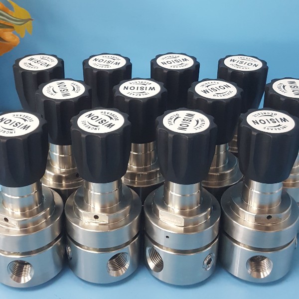 上?？蛻舻膔w12不銹鋼減壓閥成功出貨