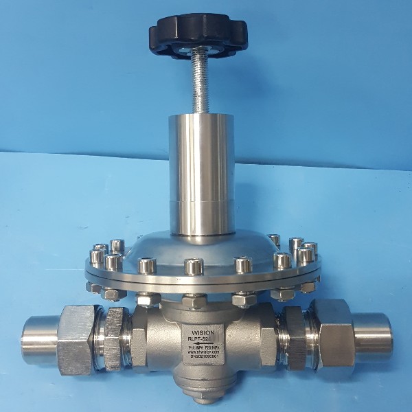 貨發(fā)無錫的316L不銹鋼材質(zhì)減壓閥